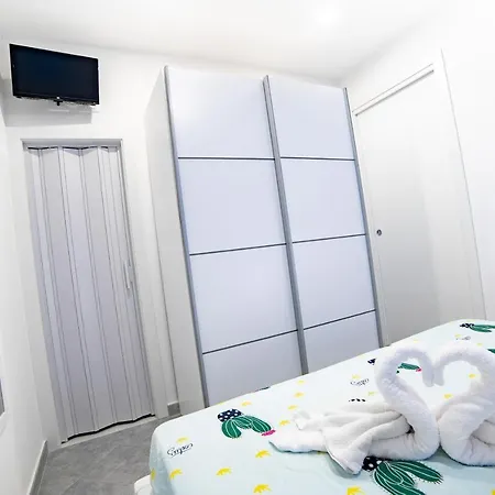 Apartment Casa Vacanze Morena *